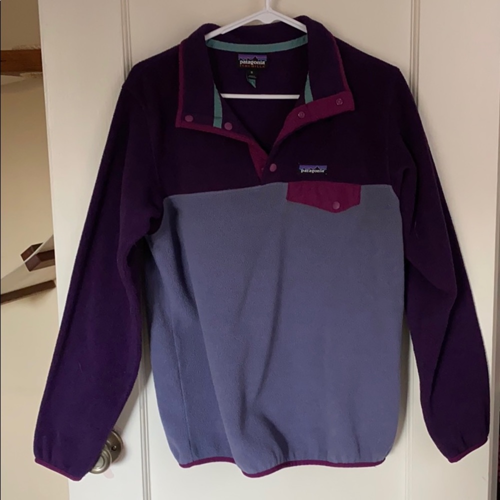 Patagonia  snap-t pullover sweater.